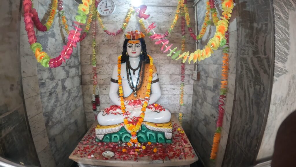 VideoCapture_20250213-073840 guru gorakh nath ji